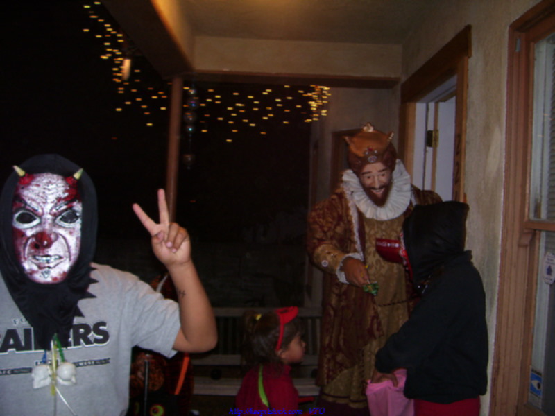 Holloween 2006 023.jpg