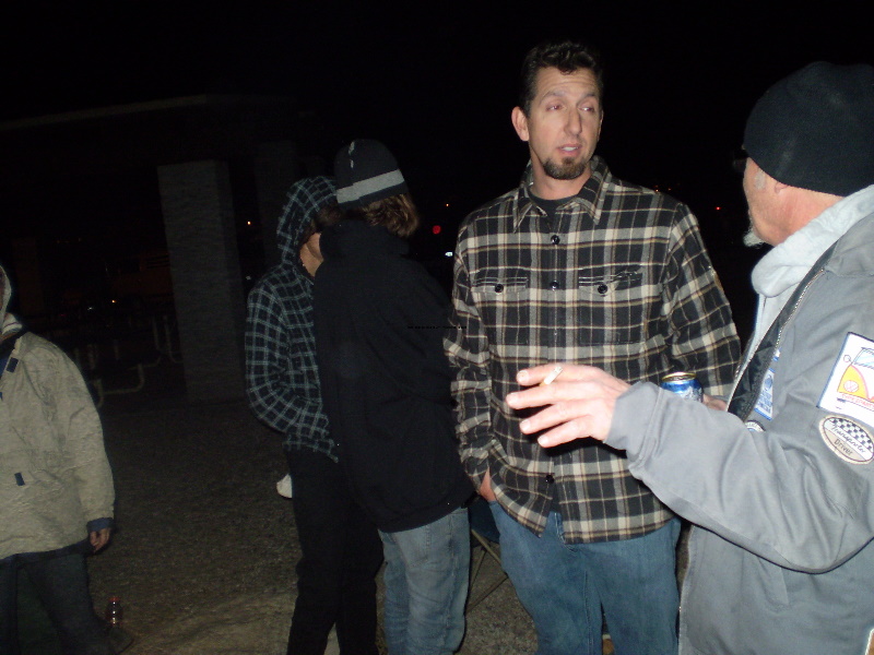 BusesByTheBridge2008070.jpg