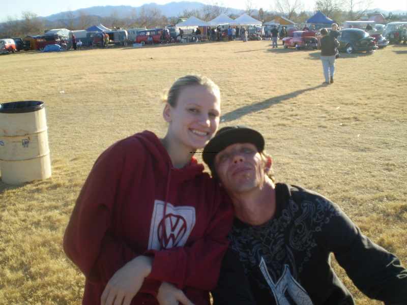 BusesByTheBridge2008080.jpg