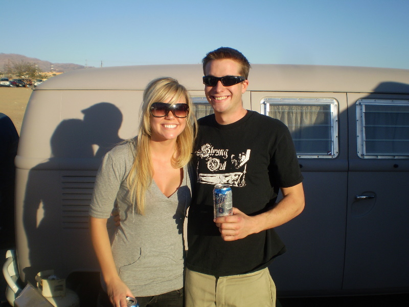 BusesByTheBridge2008091.jpg