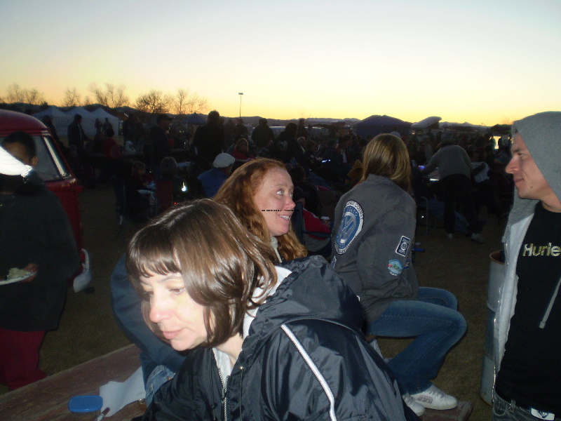 BusesByTheBridge2008131.jpg