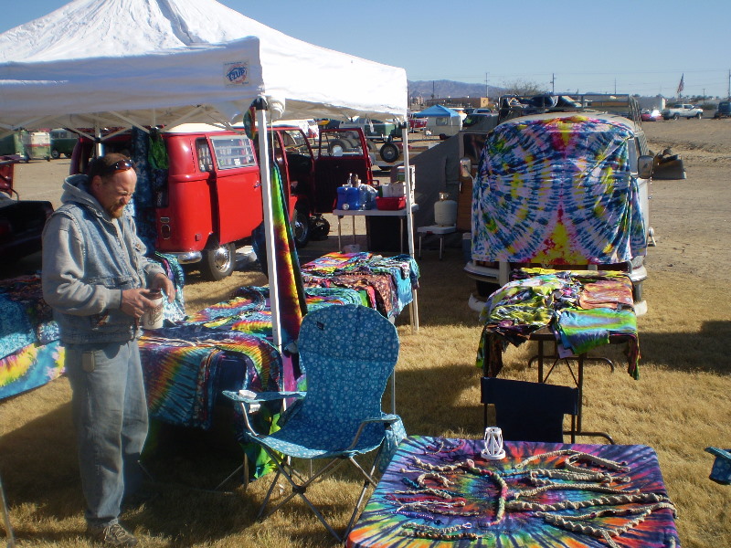 BusesByTheBridge2008163.jpg