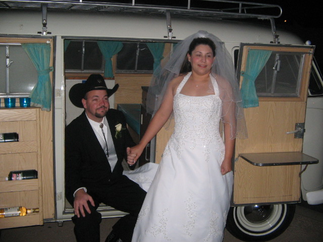 box_on_wheel_wedding.... 023.jpg