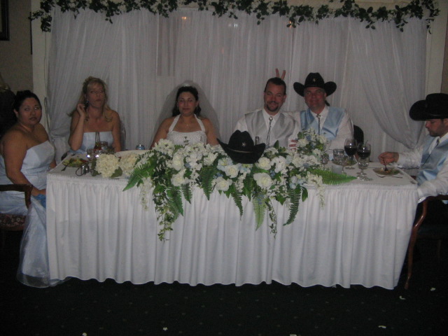 box_on_wheel_wedding.... 037.jpg