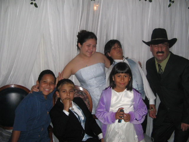 box_on_wheel_wedding.... 092.jpg