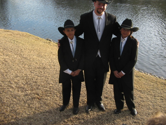 box_on_wheel_wedding.... 121.jpg