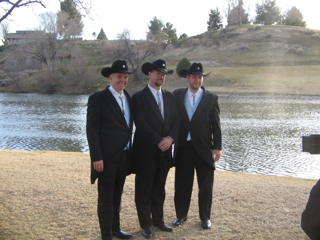 box_on_wheel_wedding.... 136.jpg