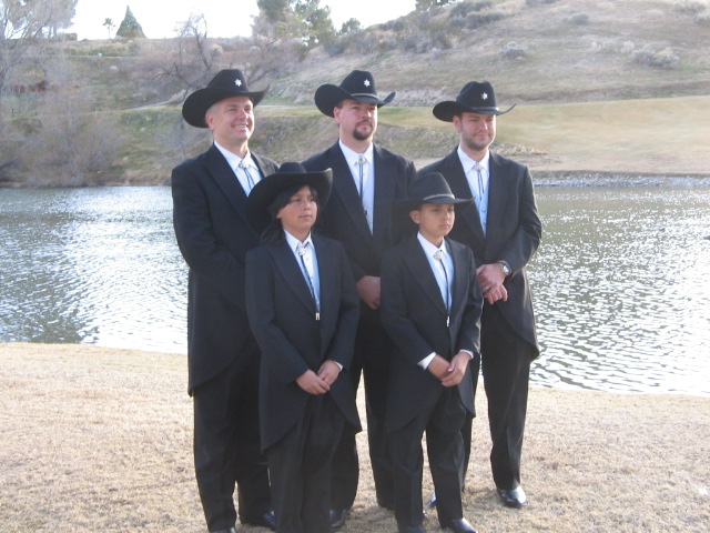 box_on_wheel_wedding.... 138.jpg