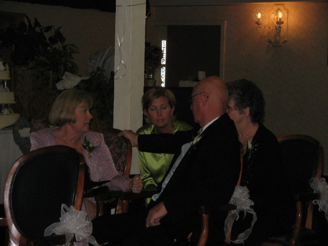 box_on_wheel_wedding.... 161.jpg