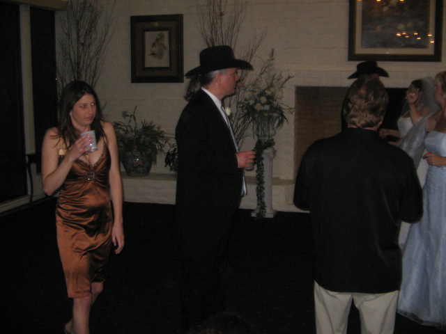 box_on_wheel_wedding.... 189.jpg