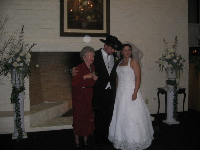 box_on_wheel_wedding.... 190.jpg