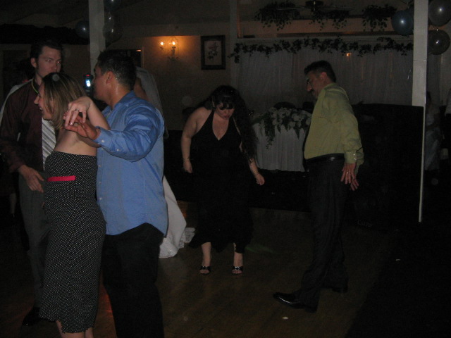 box_on_wheel_wedding.... 252.jpg