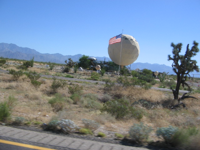 j05 320.jpg